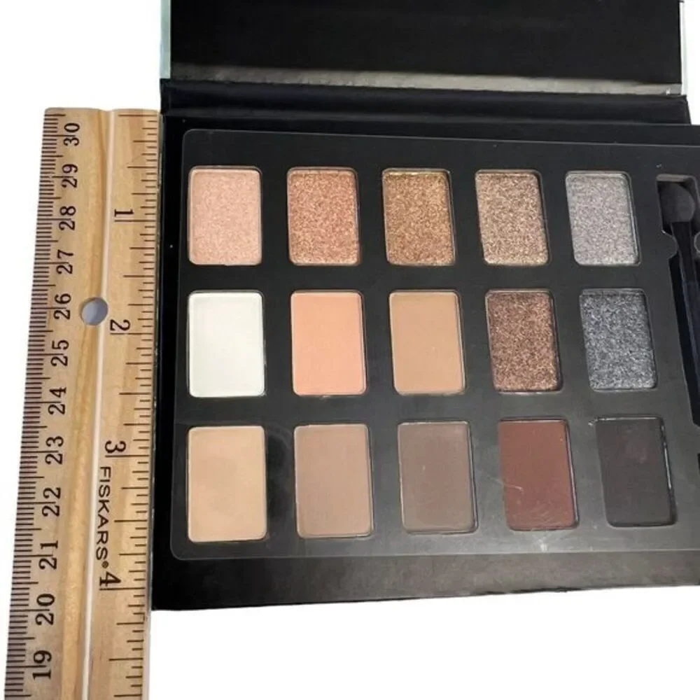 OKALAN POWDER BARE TEMPTATION Eyeshadow Palette 15‎ Color with mirror A Unused
